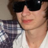 lnub7jnkj1u85chnot4n.gif
